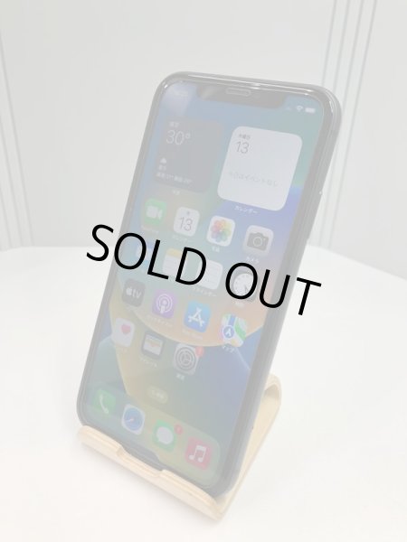 画像1: 【傷少なめ・美品】中古　iPhone11　64GB　バッテリー100％　simフリー　ブラック  ランクA (1)